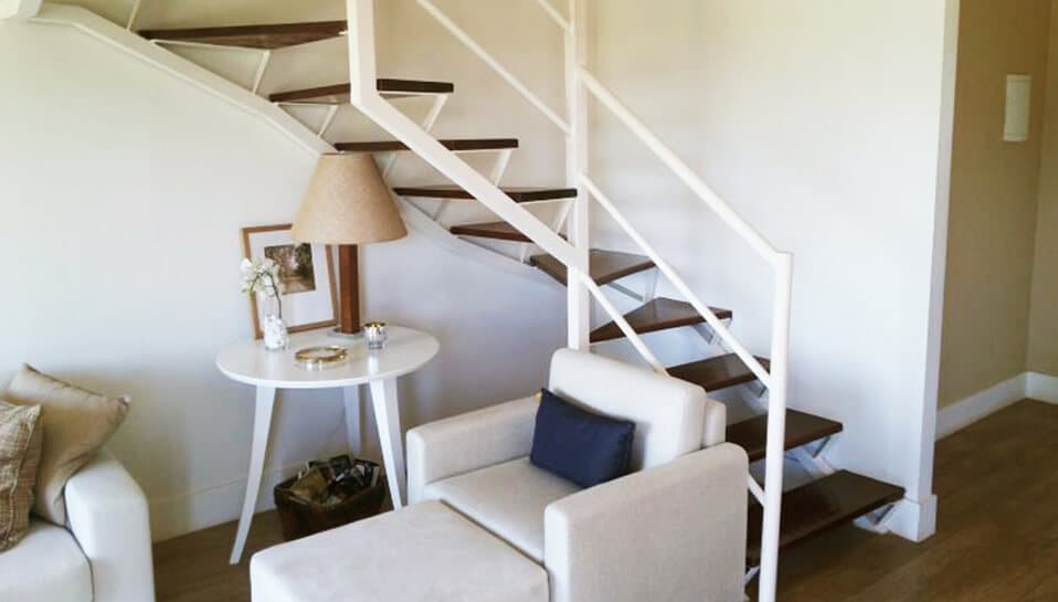 Roteiro construtora - soluções: Escada modelo