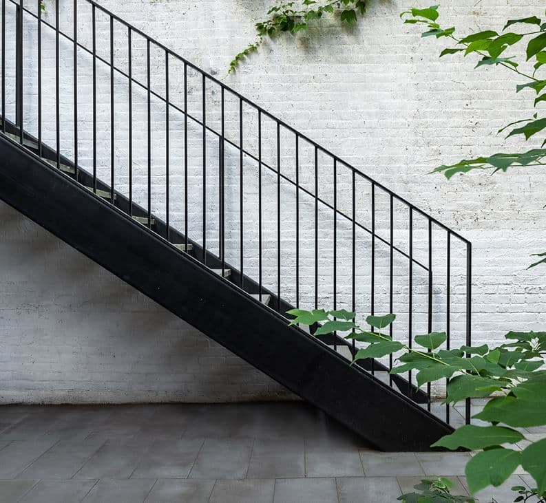 A Beleza das Escadas Metálicas Externas
